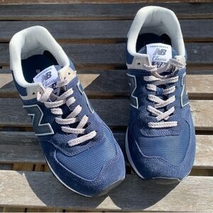 New Balance 574 Classic Size 7 Blue, White , Gray Sneakers